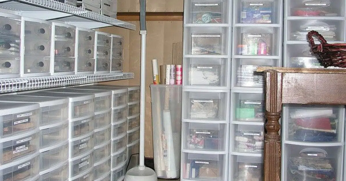 how to clean plastic storage drawers