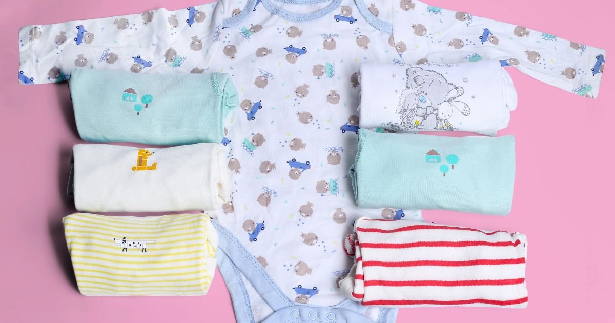 What Is the Difference Between Baby Bodysuit & Sleep suit?