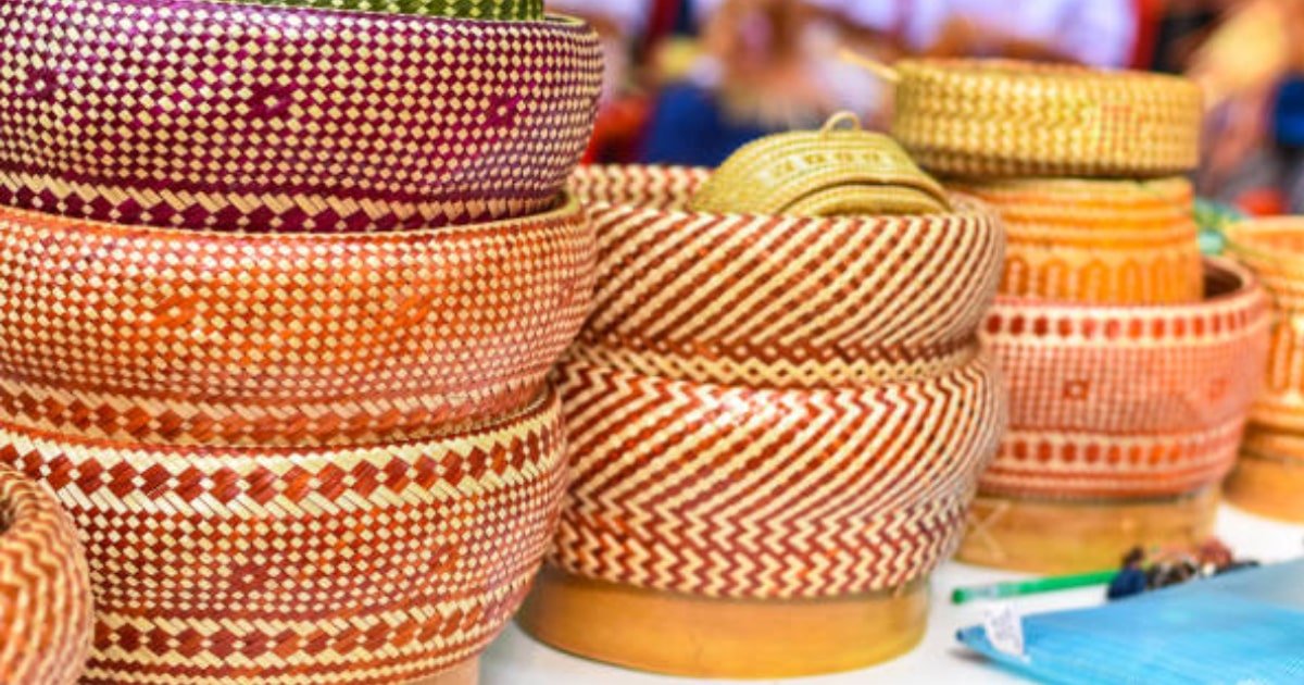 stain a wicker basket